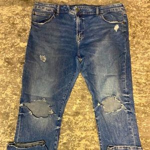 ripped American eagle jeans